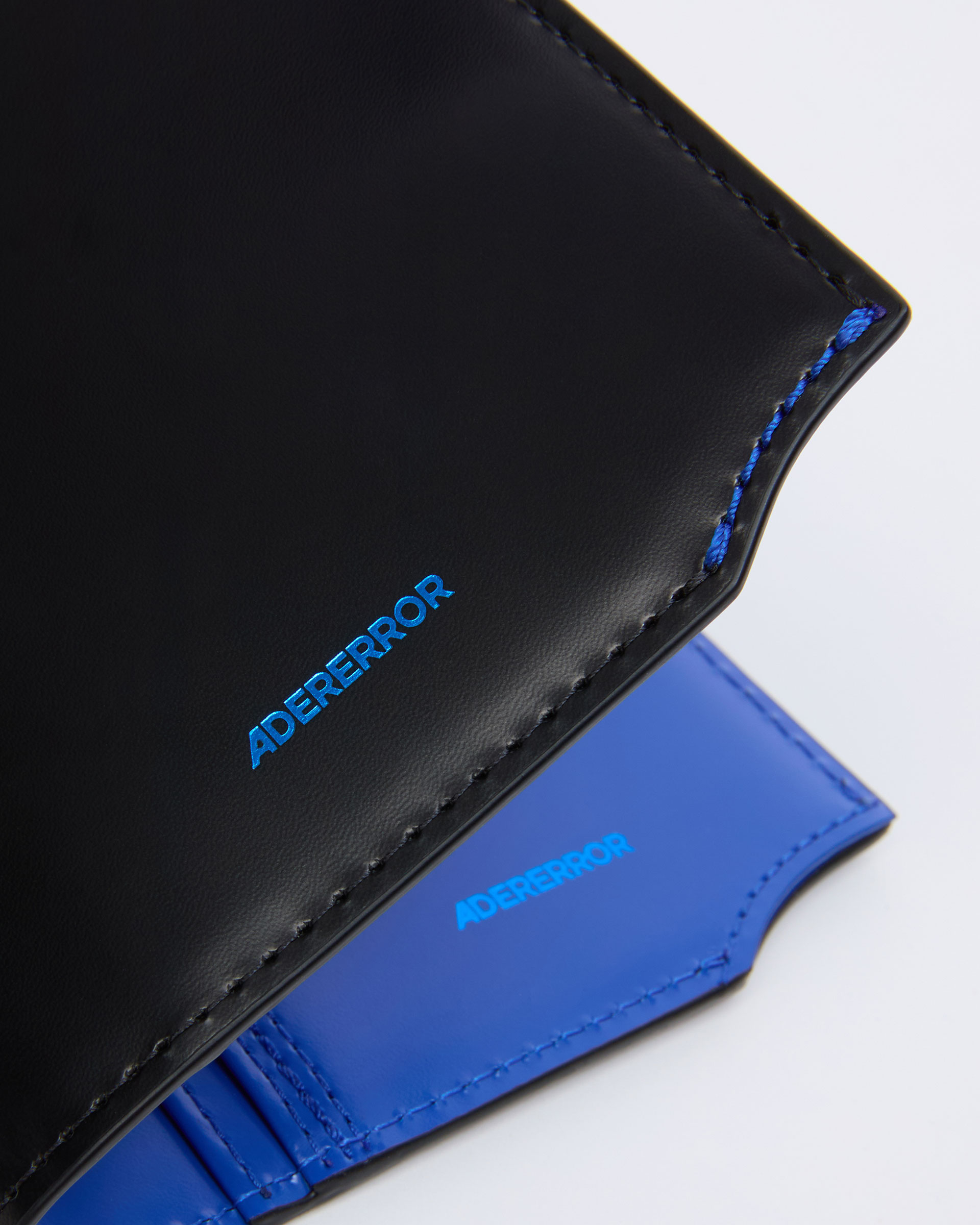 新品ADERERROR Tetraight Passport Wallet ADERERROR - Tetraight Passport Wallet Product. 120