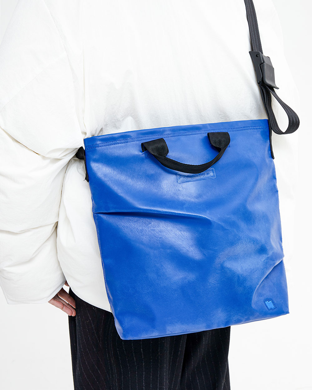 ADERERROR - Trace bucket bag