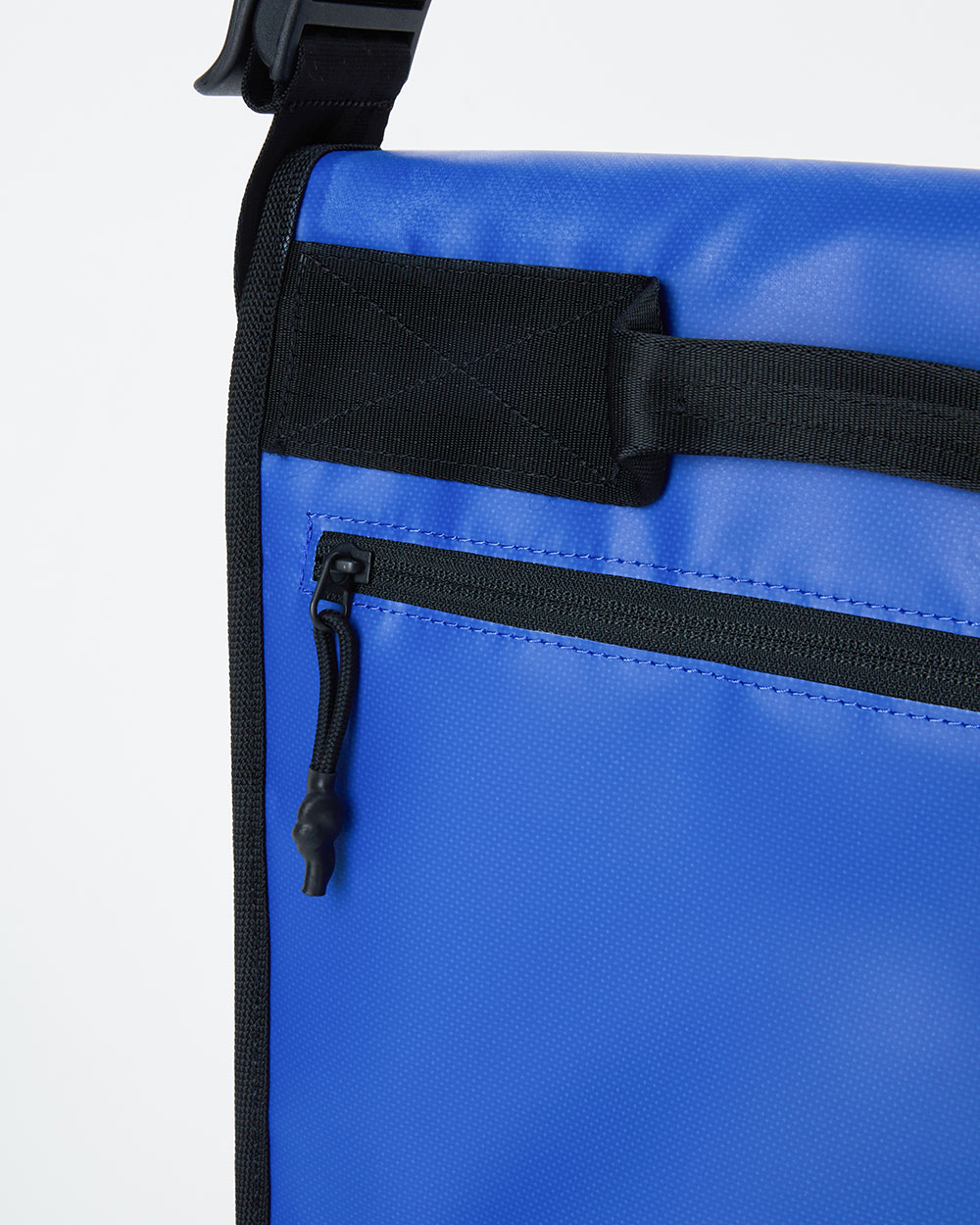 ADERERROR - Trace esty messenger bag