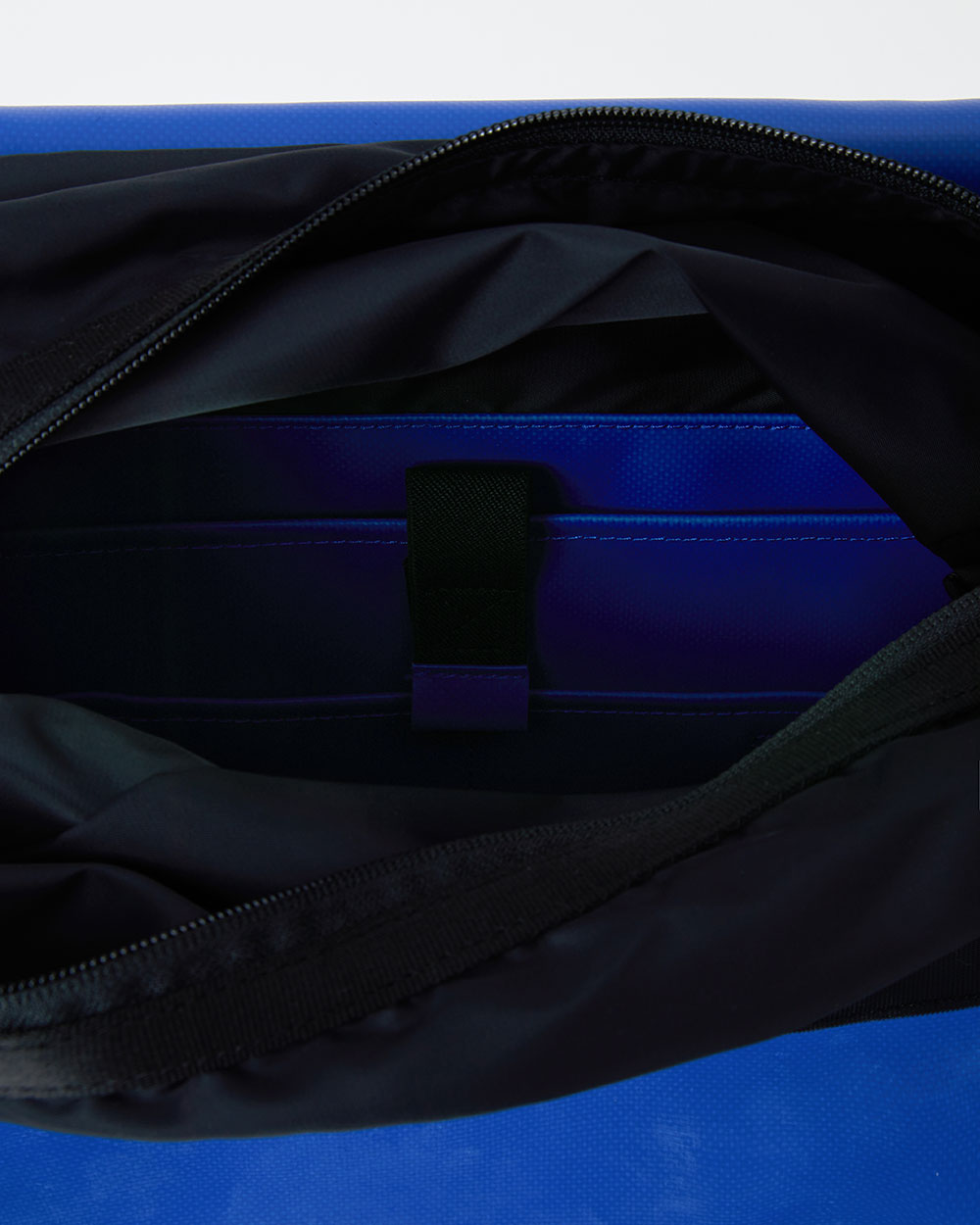 ADERERROR - Trace esty messenger bag