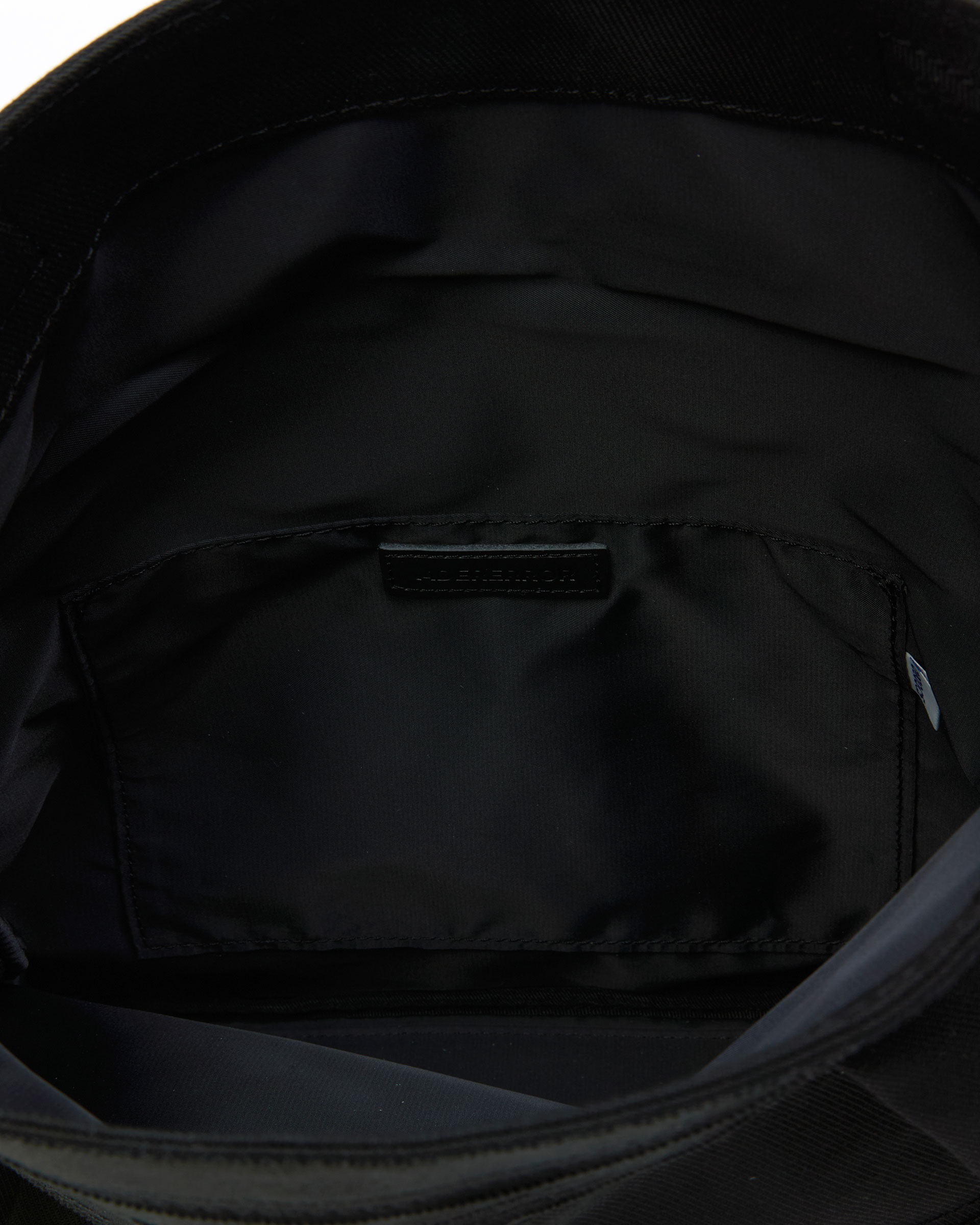 ADERERROR - Cross Bag Product. 108 ADERERROR - Cross Bag Product. 108