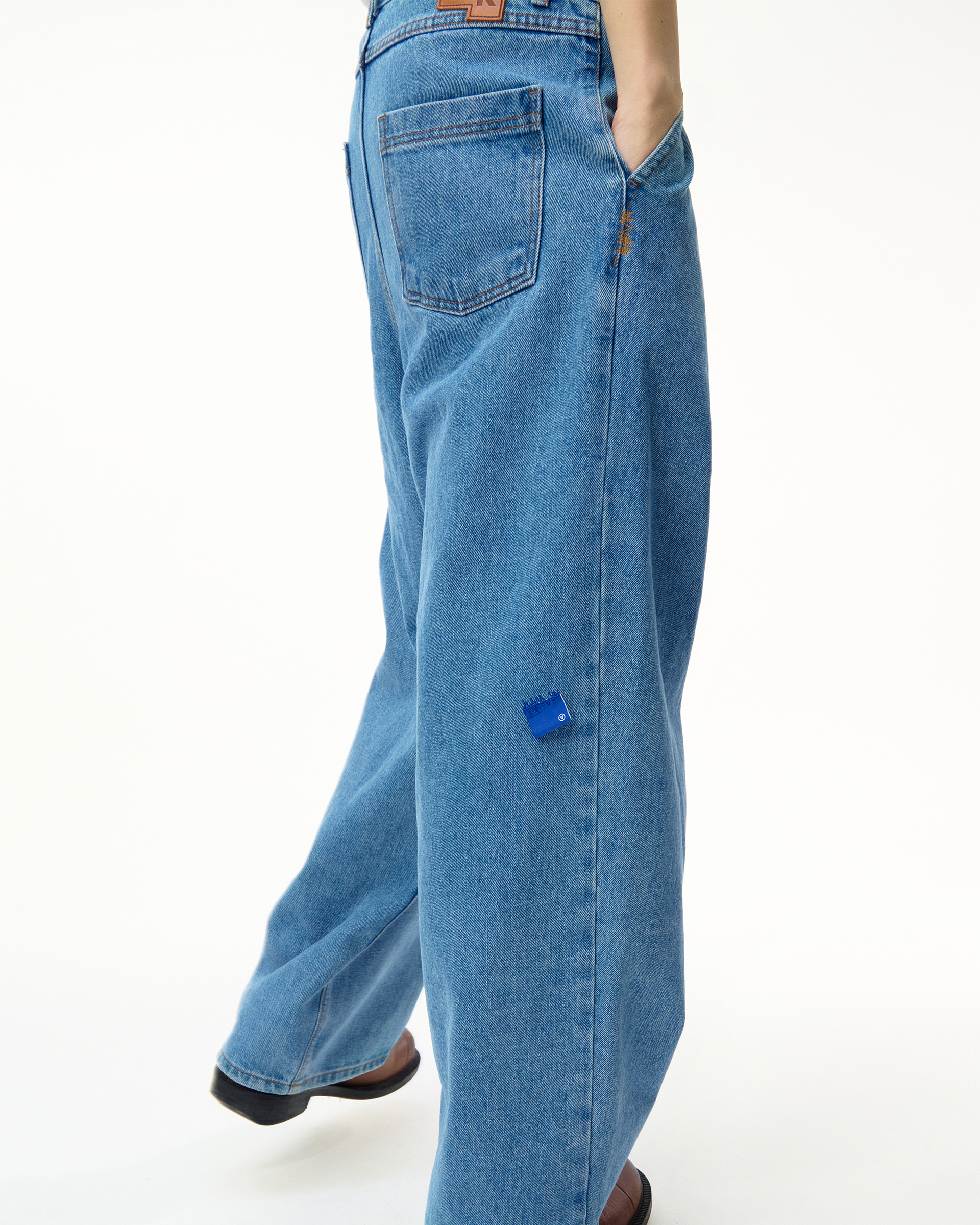 アーダーエラー adererror Sig; SV Tag jeans 02 ADERERROR - Sig; SV Tag jeans 02