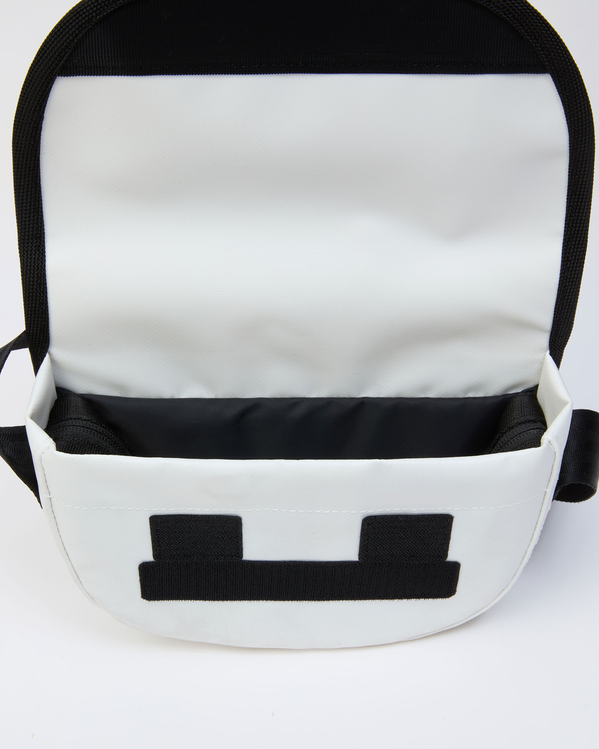 ADERERROR - Trace Cross Bag Product. 110