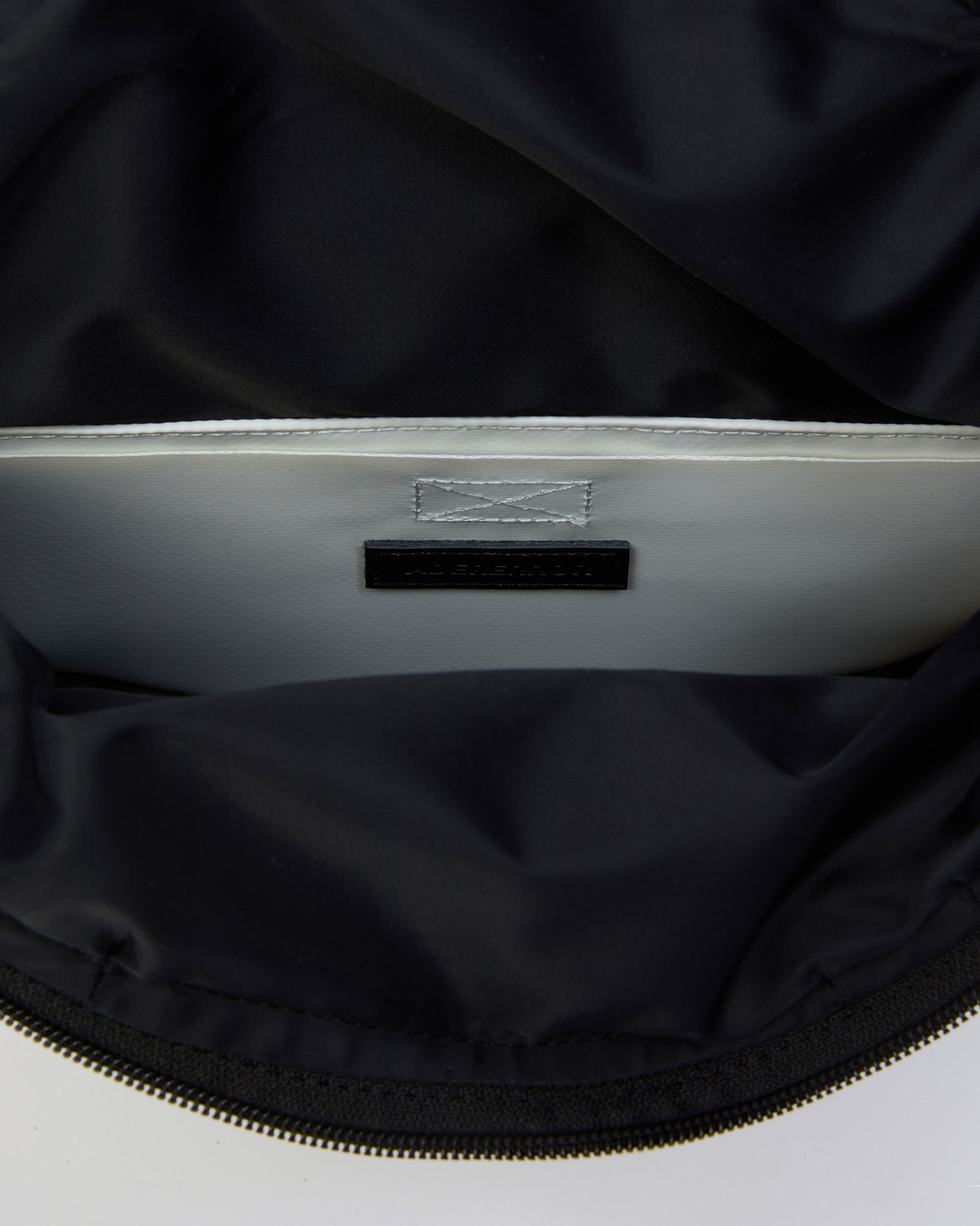 ショルダーバッグ ADERERROR Trace Cross Bag Product. 110 5FT1846 ADERERROR Trace Cross Bag Product. 110 5FT1846 (ADERERROR
