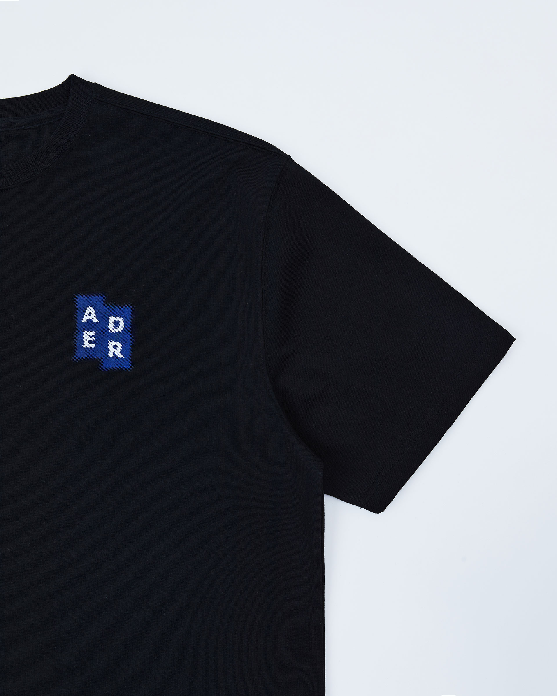 [ADERERROR] Sig; BL Tag t-shirt 04 /追跡付 ○ ADERERROR ○ Sig; BL Tag t-shirt 04 半袖Tシャツ黒