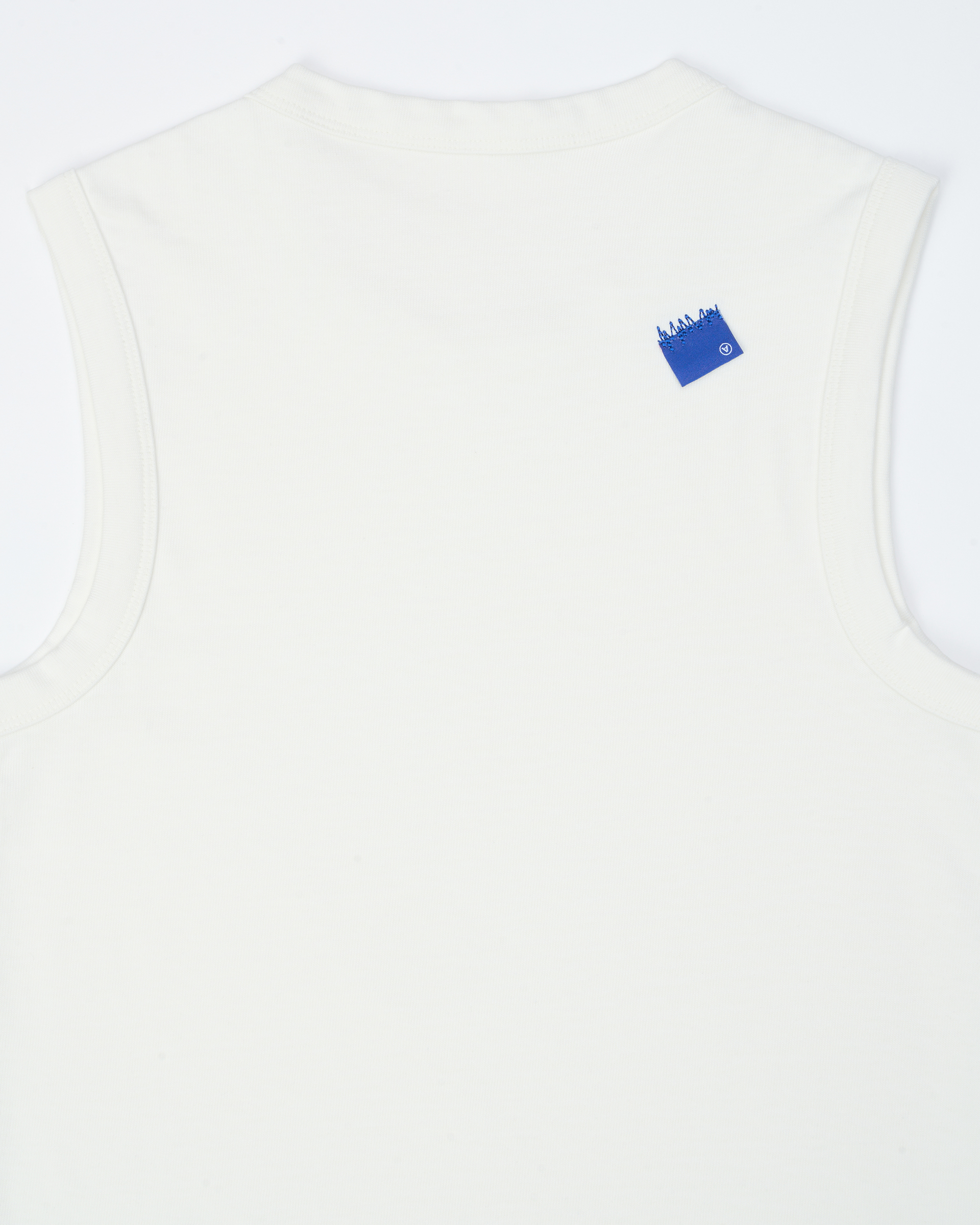 ADERERROR - Sig; BL Tag sleeveless 01