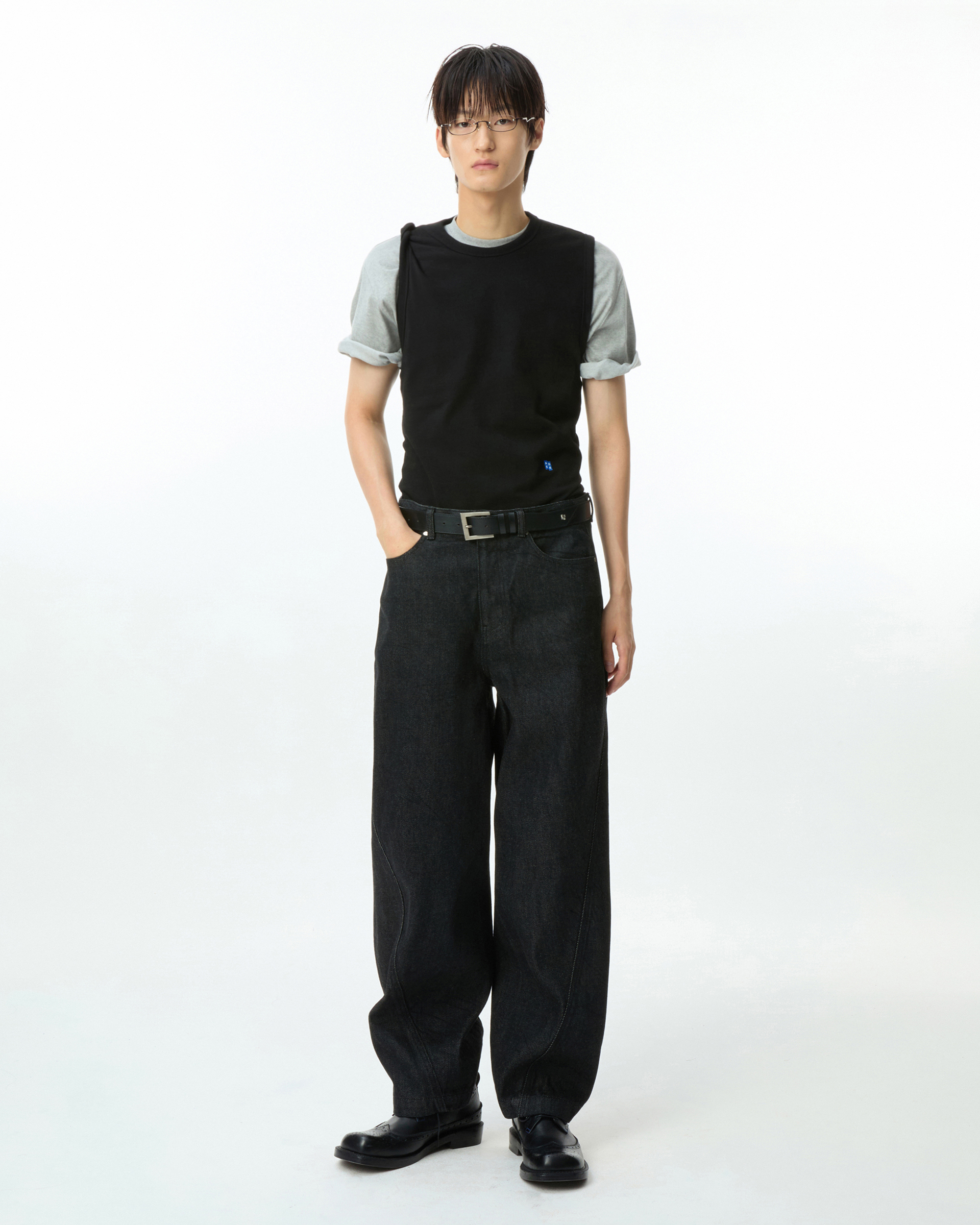 ADERERROR - Sig; BL Tag sleeveless 01 ADERERROR - Sig; BL Tag sleeveless 01