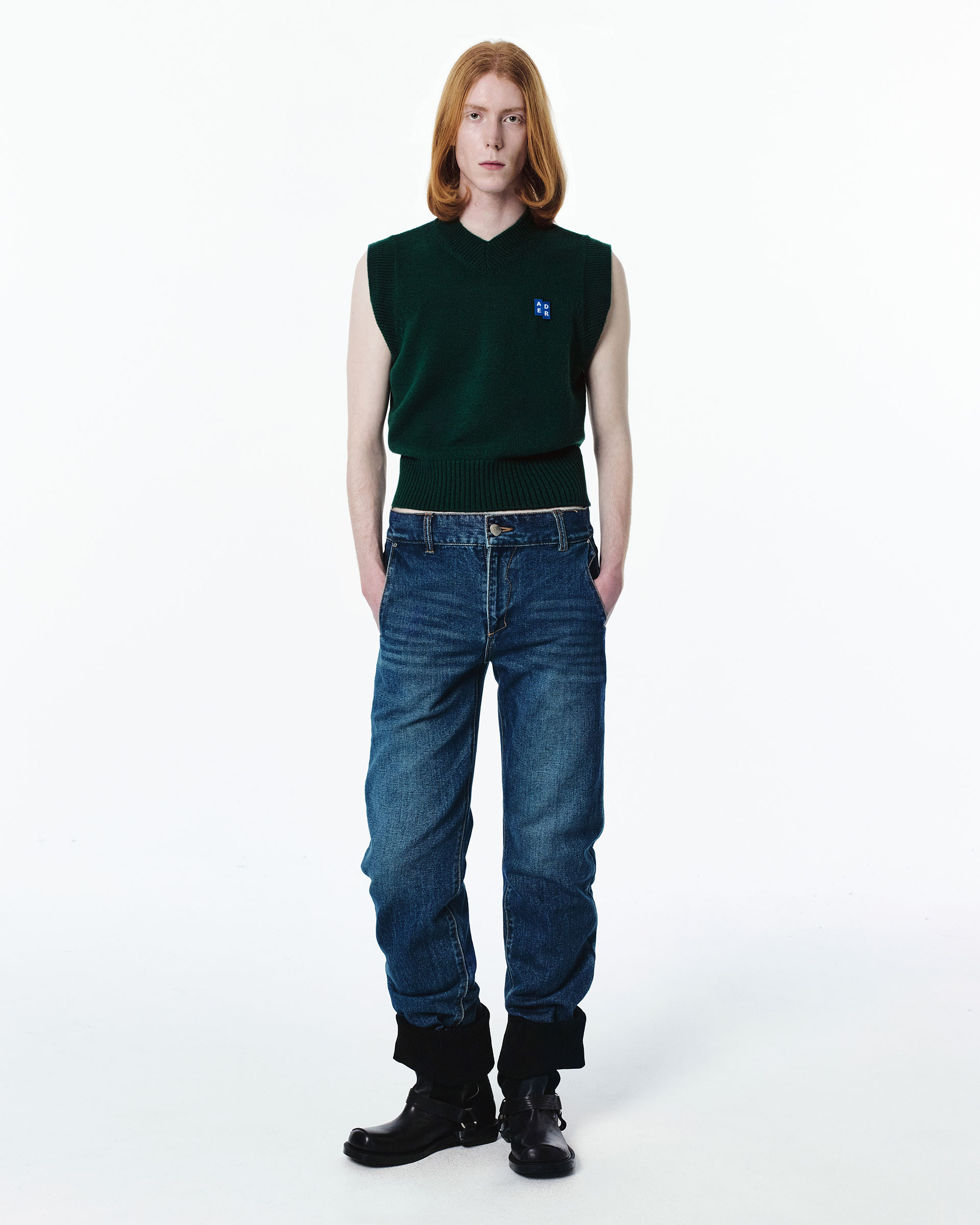 ADERERROR - Sig; BL Tag knit vest 01