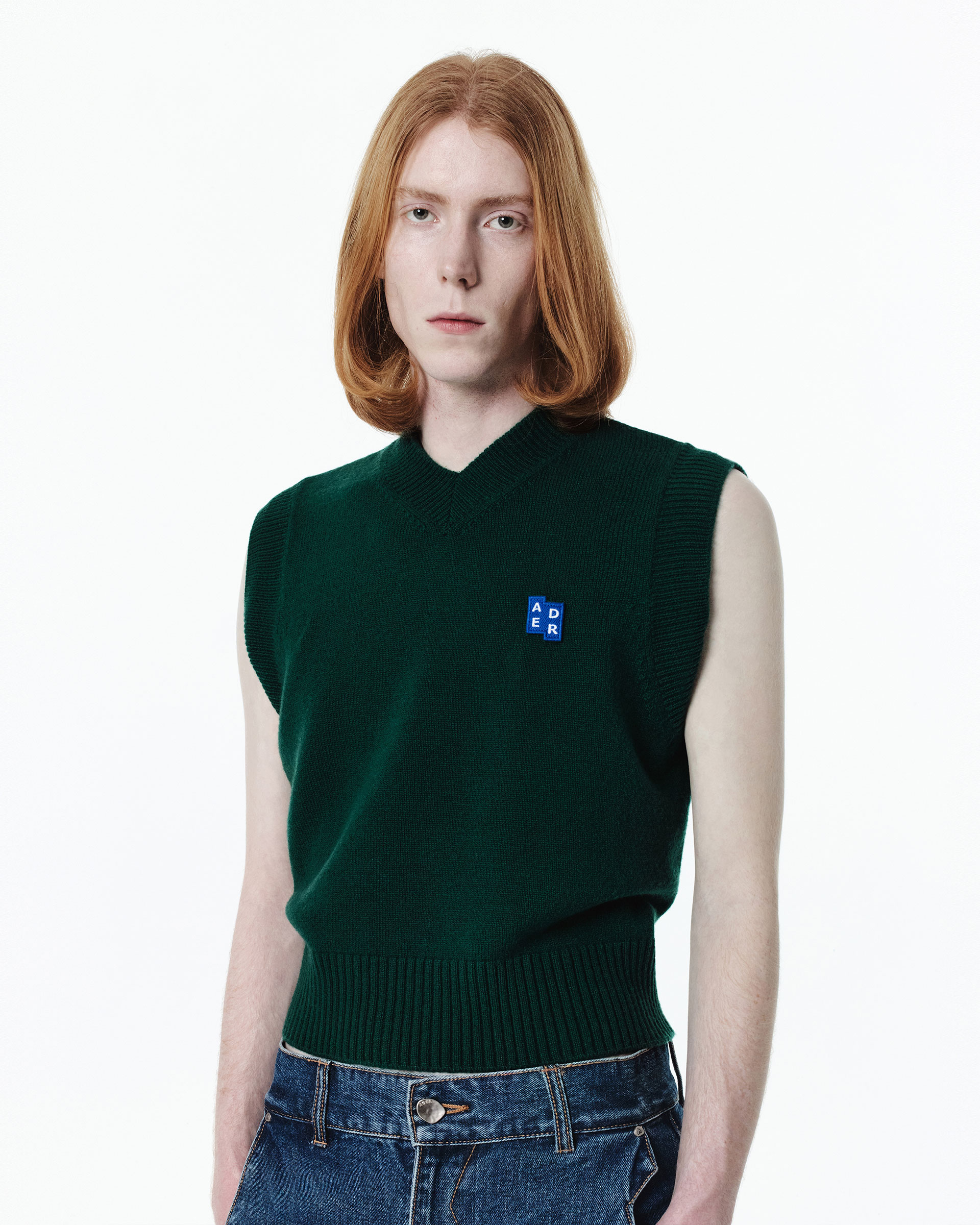 ADERERROR - Sig; BL Tag knit vest 01