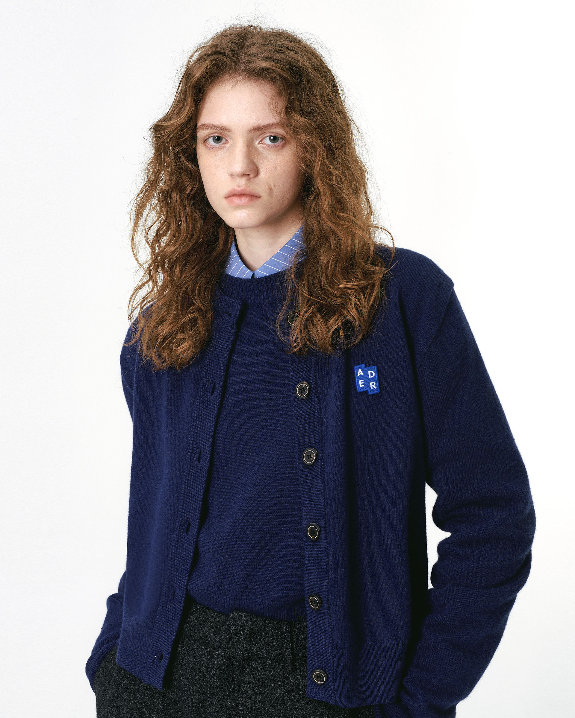 2PMジュノ着用ADERERROR Tave cardigan Z-Blue 2PMジュノ着用ADERERROR Tave cardigan Z-Blue