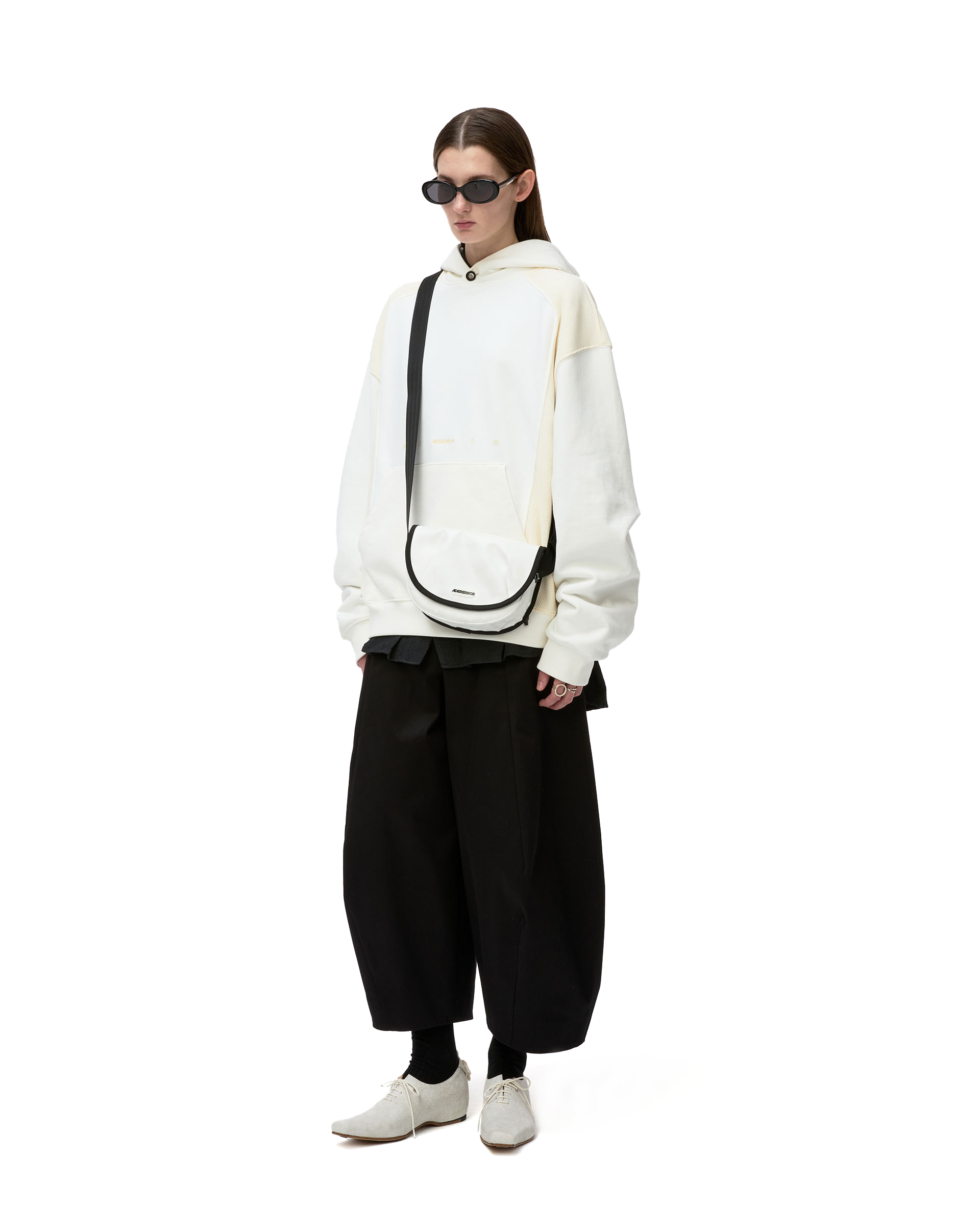 バッグ ADER ERROR Trace admore crossbody bag 아더에러 트레이스 애드모어 크로스바디백 화이트 | Ader Error