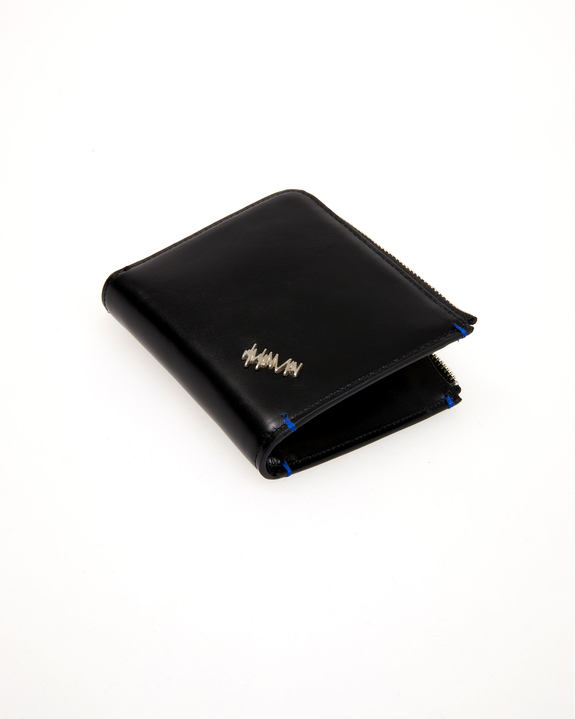 ADERERROR - Sig; BL Tag wallet 01