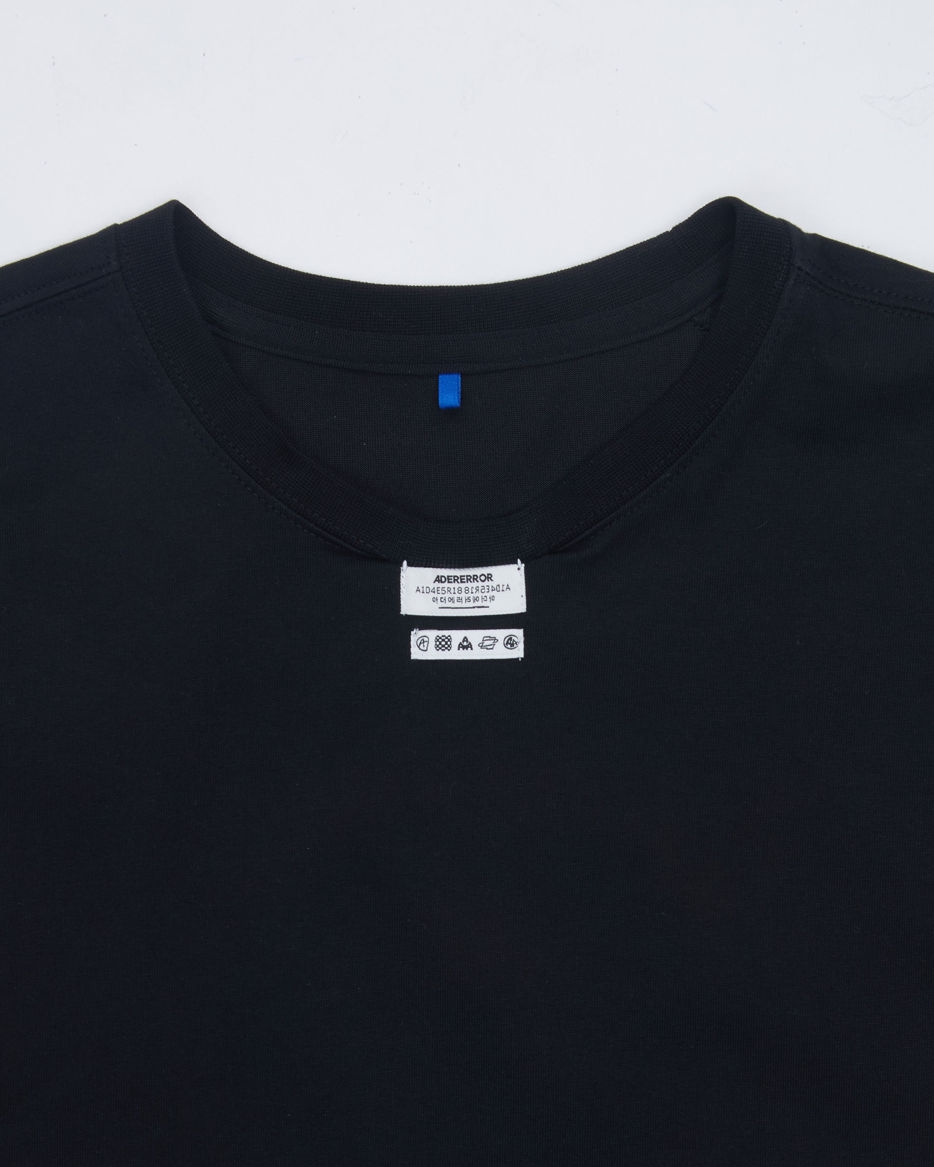 ADERERROR - Langle t-shirt