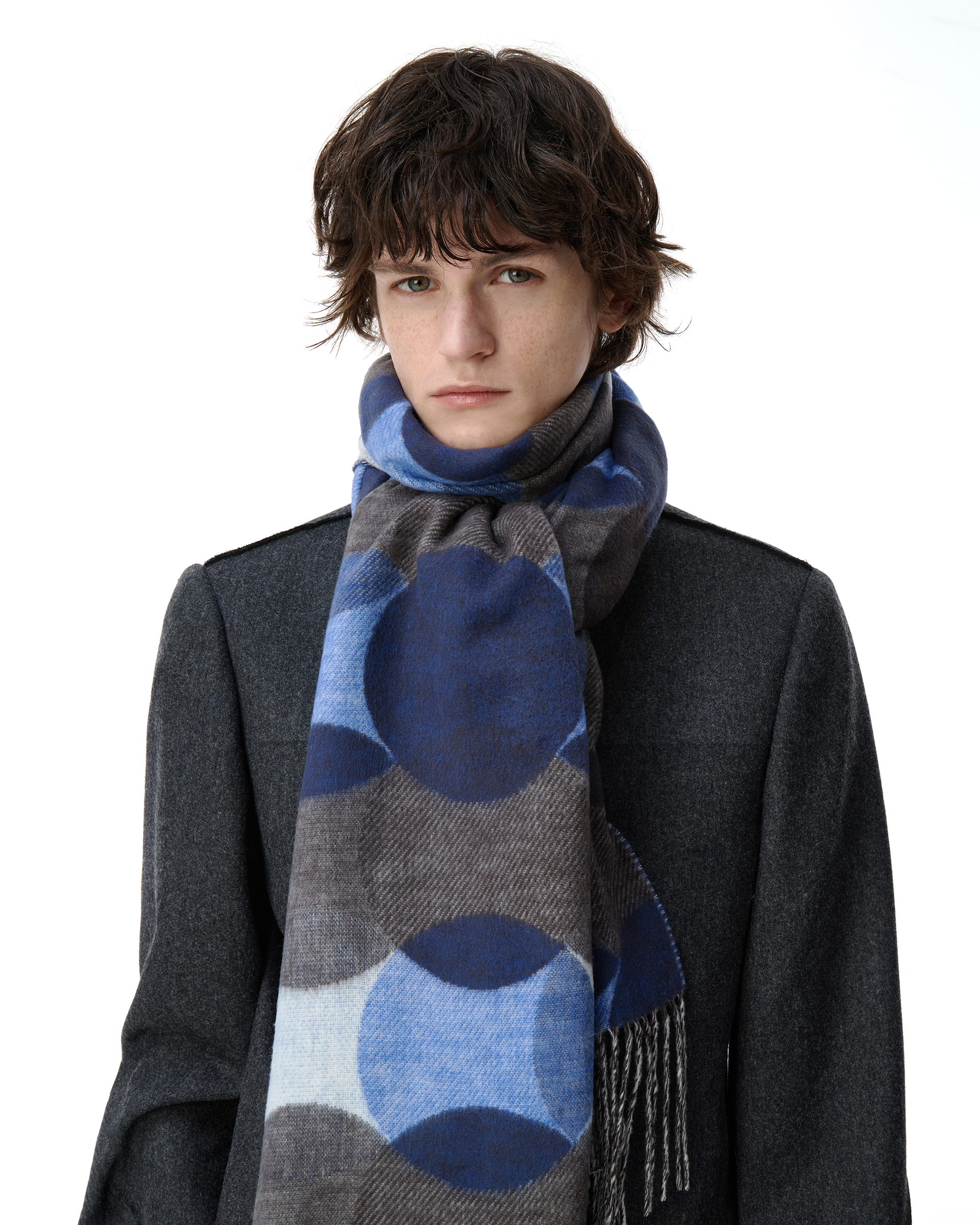 ADREERROR ロゴマフラー 2026年最新】ADER error マフラーの人気アイテム - メルカリ