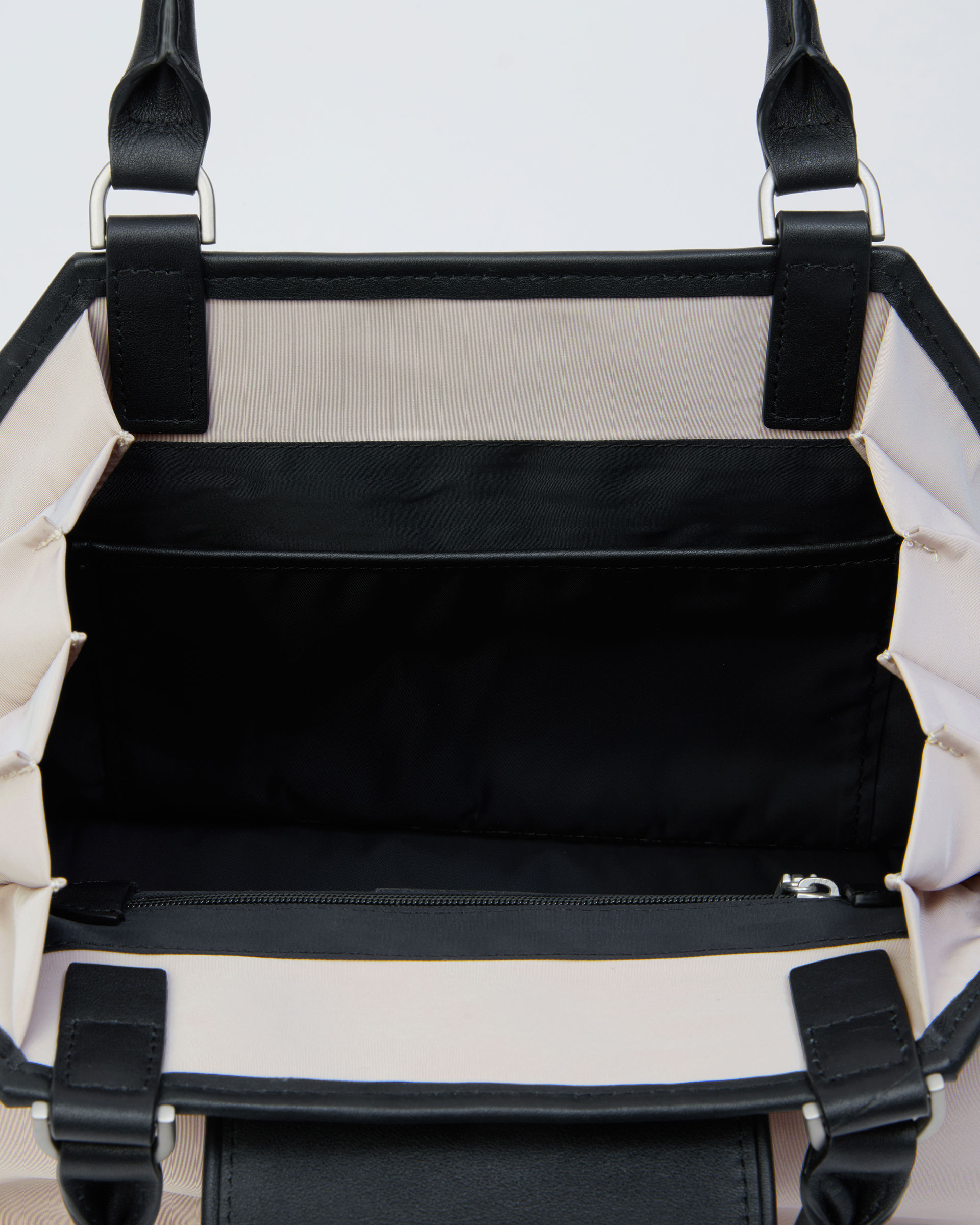ADERERROR - Trie Tote Bag Product. 96