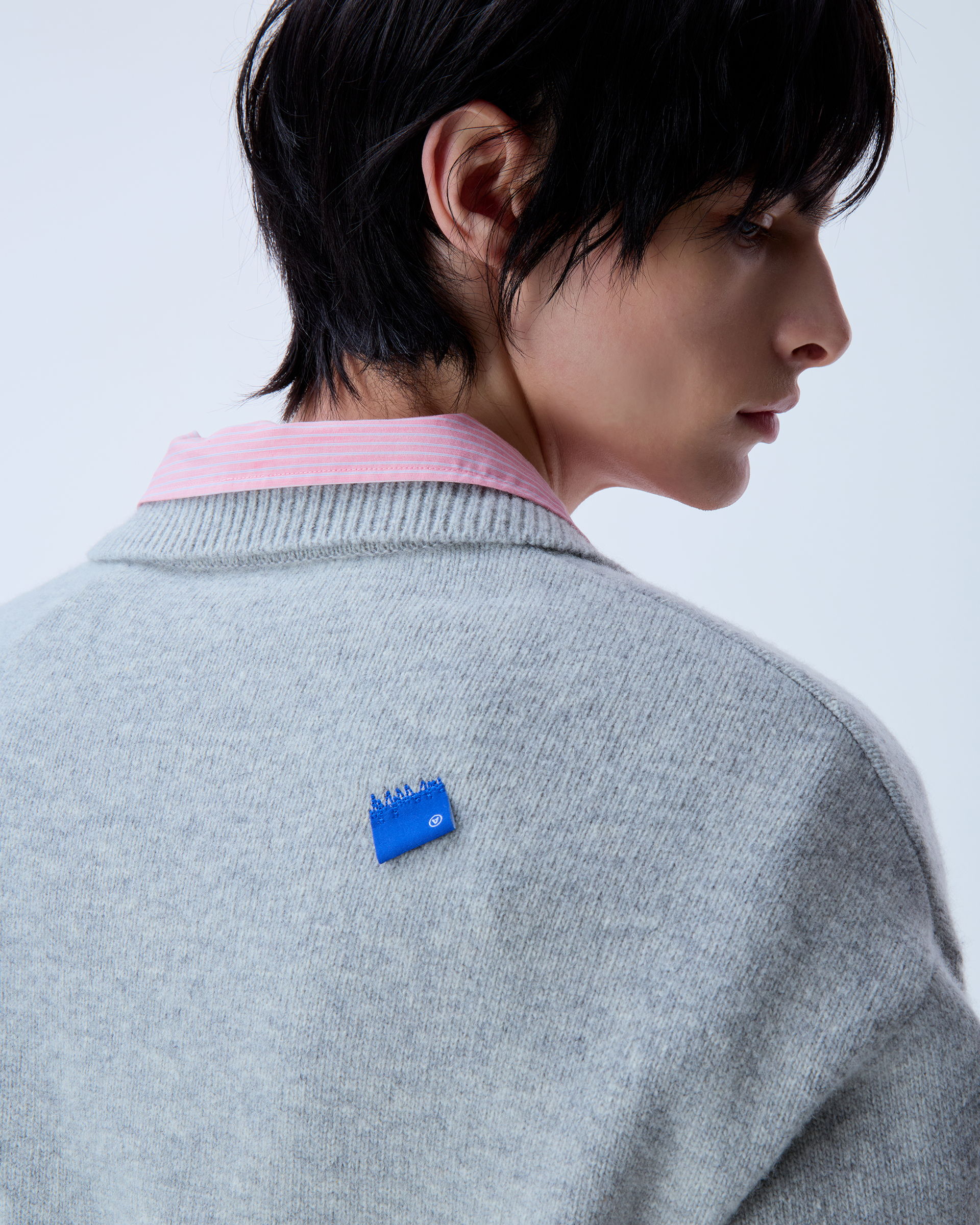 ADERERROR - Sig; BL Tag knit 02