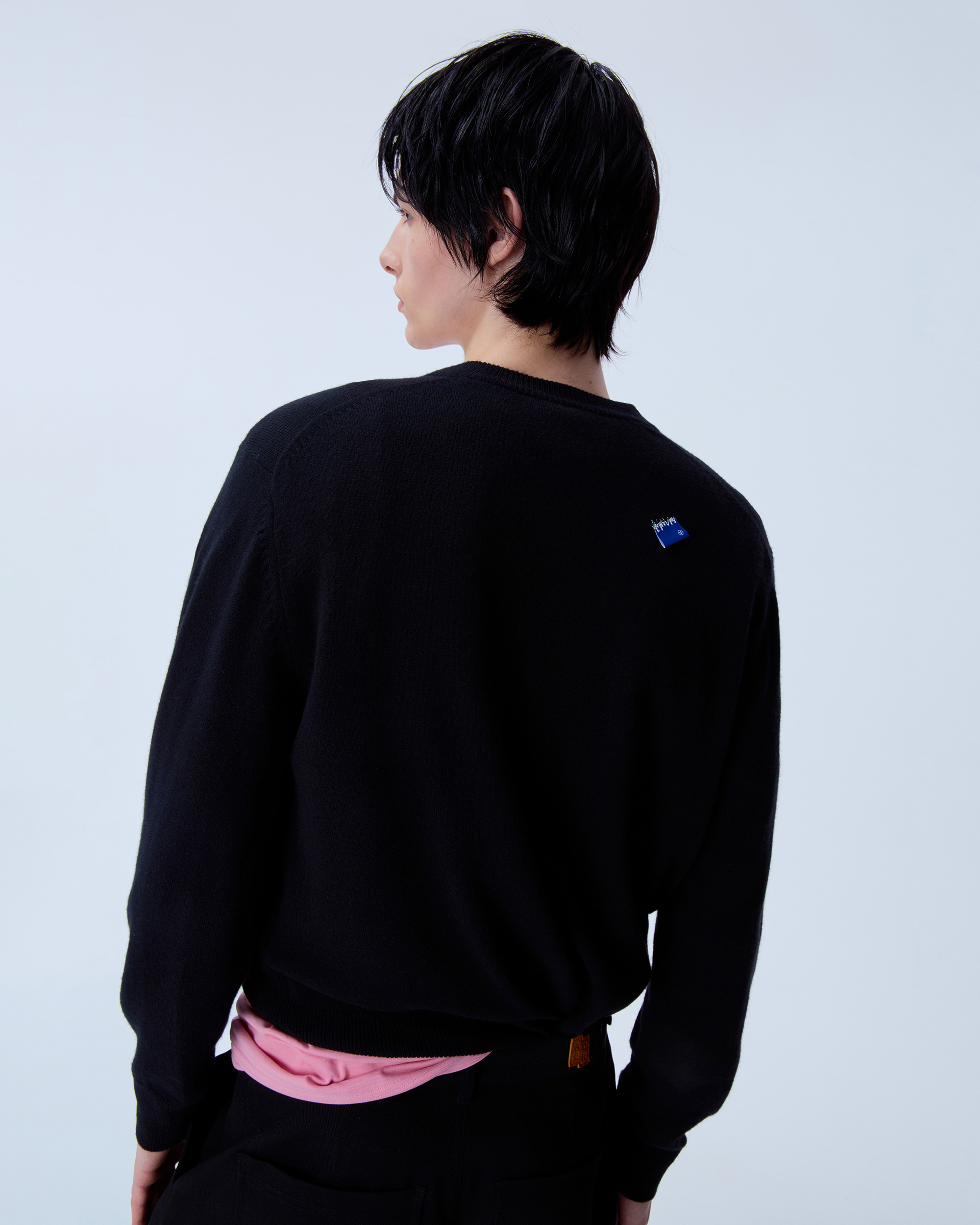 ADERERROR - Sig; BL Tag cardigan 02