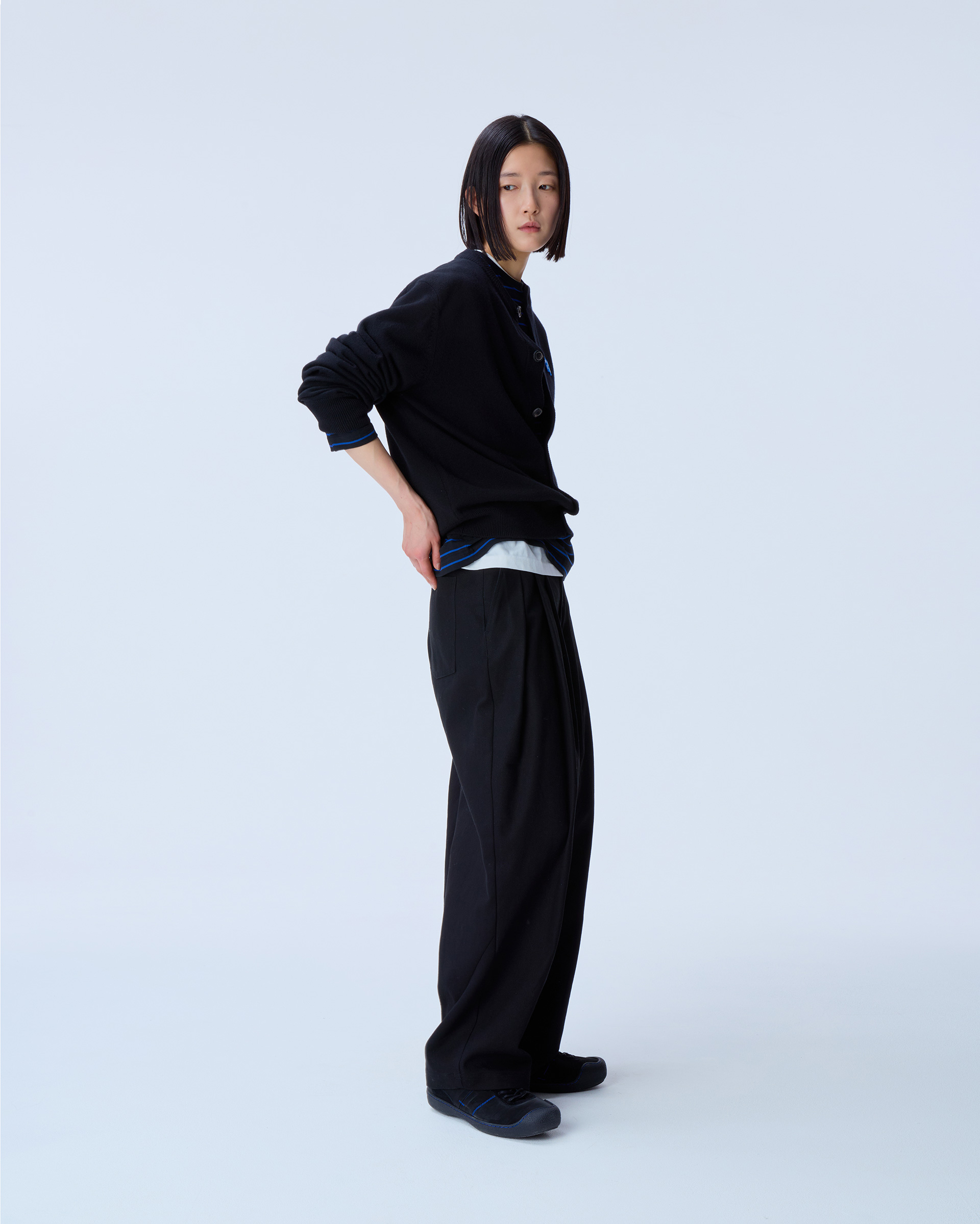 ADERERROR - Sig; BL Tag cardigan 02