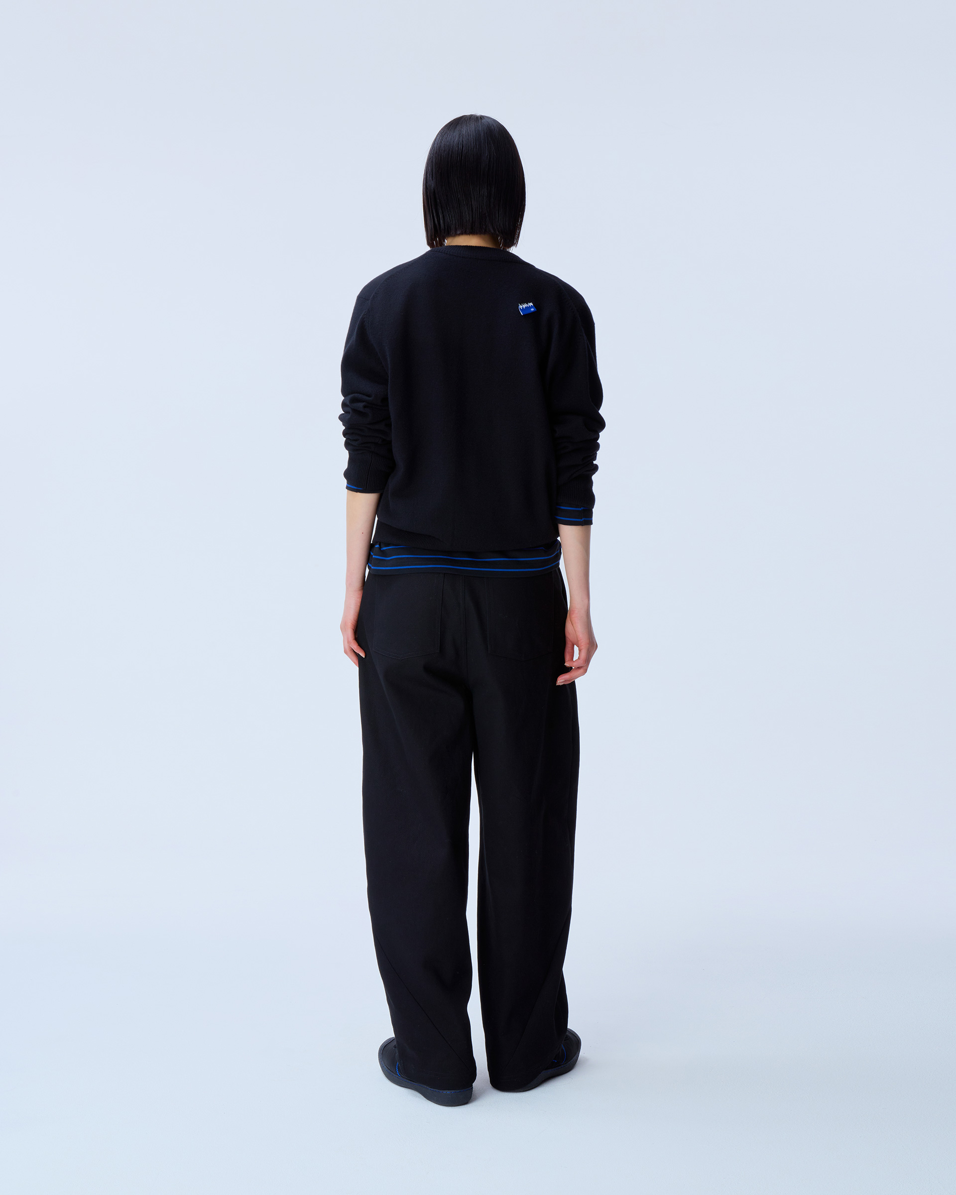 ADERERROR - Sig; BL Tag cardigan 02