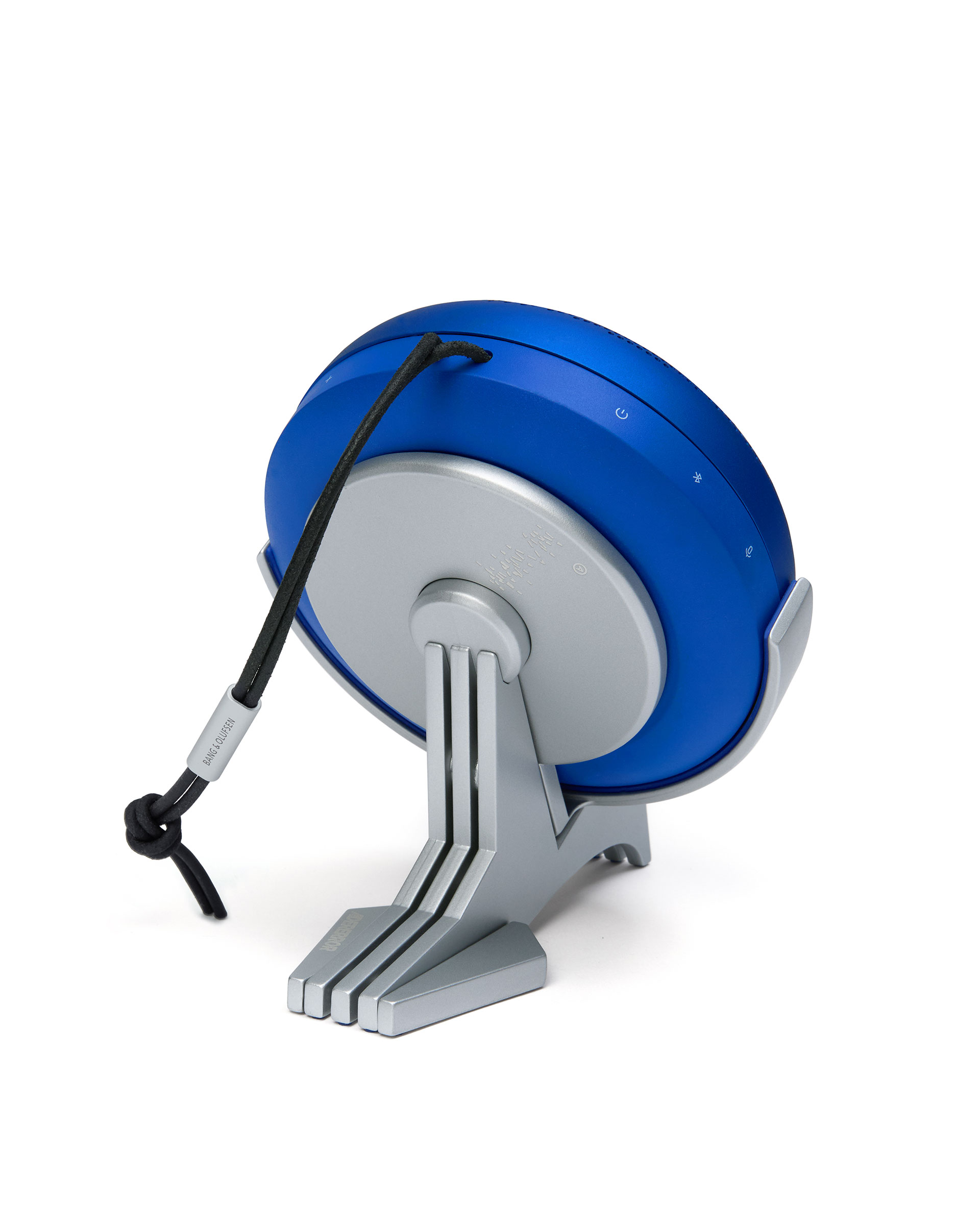 【美品】Bang & Olufsen beosound A1 ADERERROR B&O's Beosound A1 ADER ERROR Edition Just Blue Our Minds