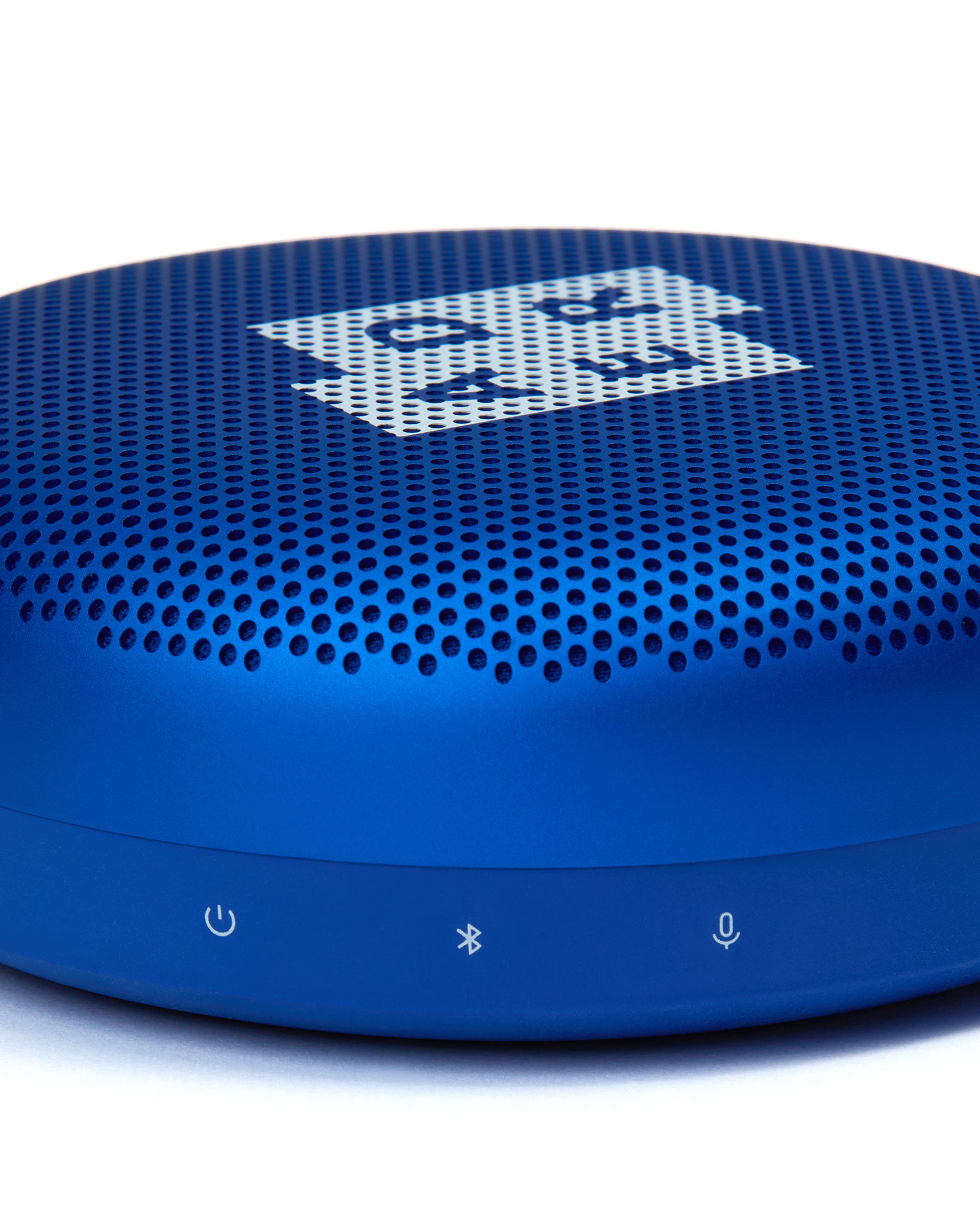 ADERERROR - Beosound A1 Ader Error Edition With Speaker Stand